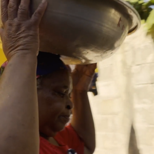 Femmes de Mayotte – Shikowas, les cagnottes de la liberté