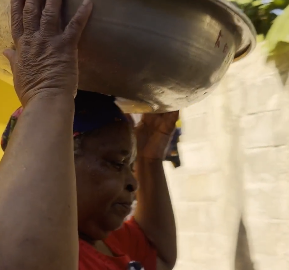 Femmes de Mayotte - Shikowas, les cagnottes de la liberté